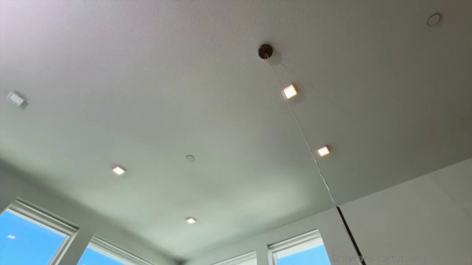 Allison Bloom - Dredd: full anal romp